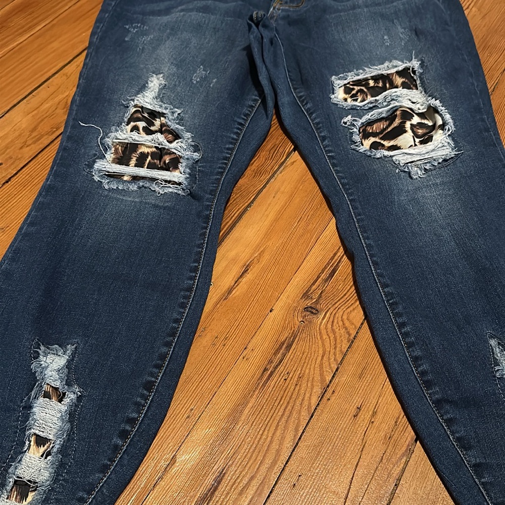 Judy Blue Dark Blue Skinny Jeans with Leopard Patch